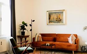 Stilvolles Apartment In Zentraler Lage - Free Parking